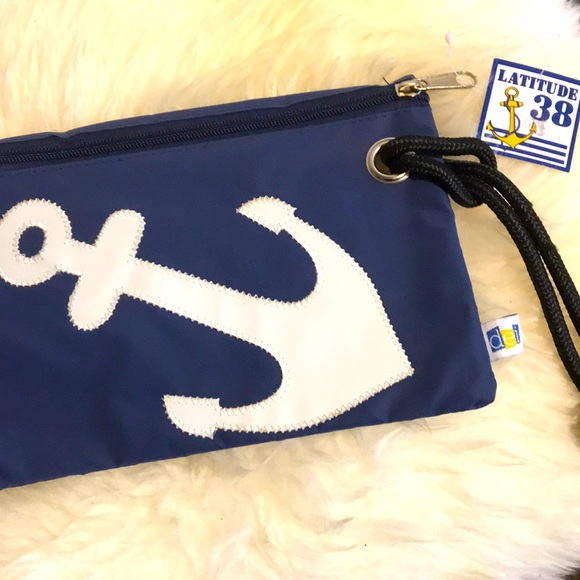 latitude 38 Handbags - 💝Waterproof wristlet by Lat 38. NWT